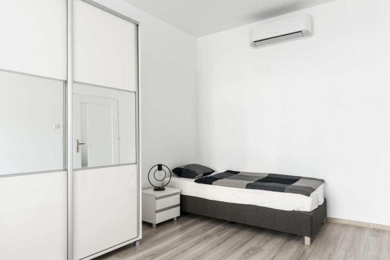 Tomasza 20 Apartment 140M2 Krakow Luaran gambar